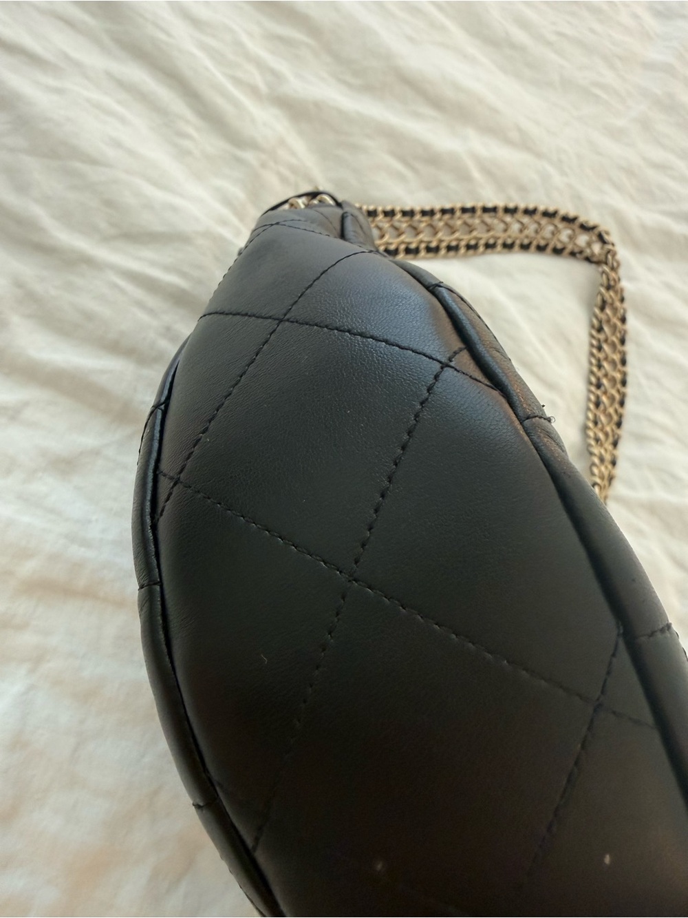 Chanel 22P Hobo Bag in Black Lambskin and LGHW - MSRP $5100 - Picture 5 of 15
